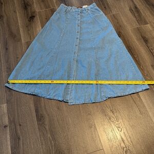 Faded Glory Denim Skirt Full Button Down Size Small Waist 26 Inches. GUC. Aline